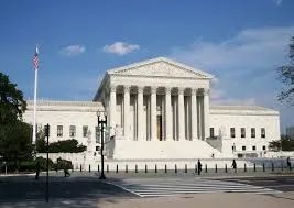 Supreme Court Curbs Injunctions That Blocked Trump's Birthright Citizenship Plan